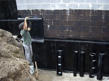 гидроизоляция стен от компании Альпинисты
